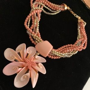 🤩🔥Vintage Coral Oversized Flower Necklace